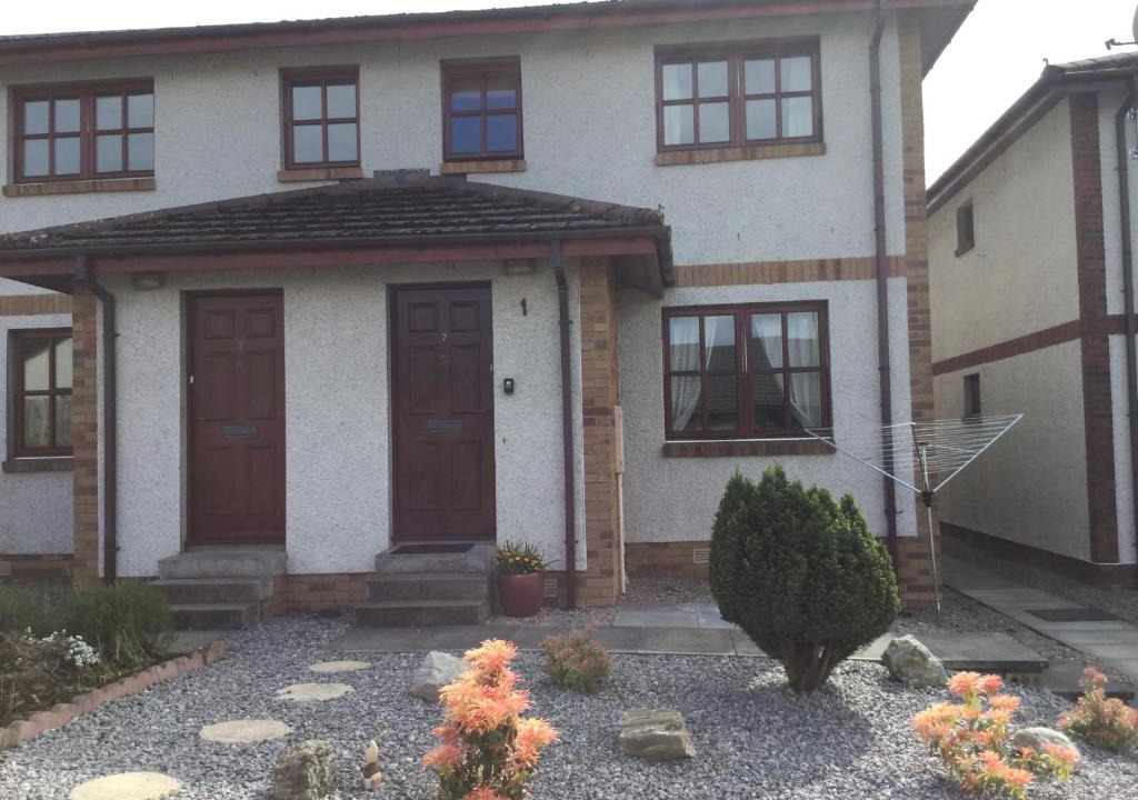 Balloch Apartment | Culloden Apartment Free Parking