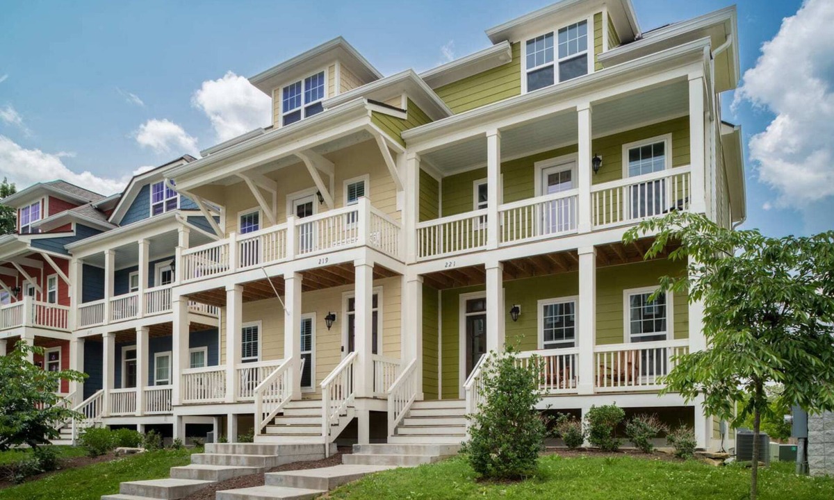 Lakewood Condo | Cumberland Emerald | Walk to Dining