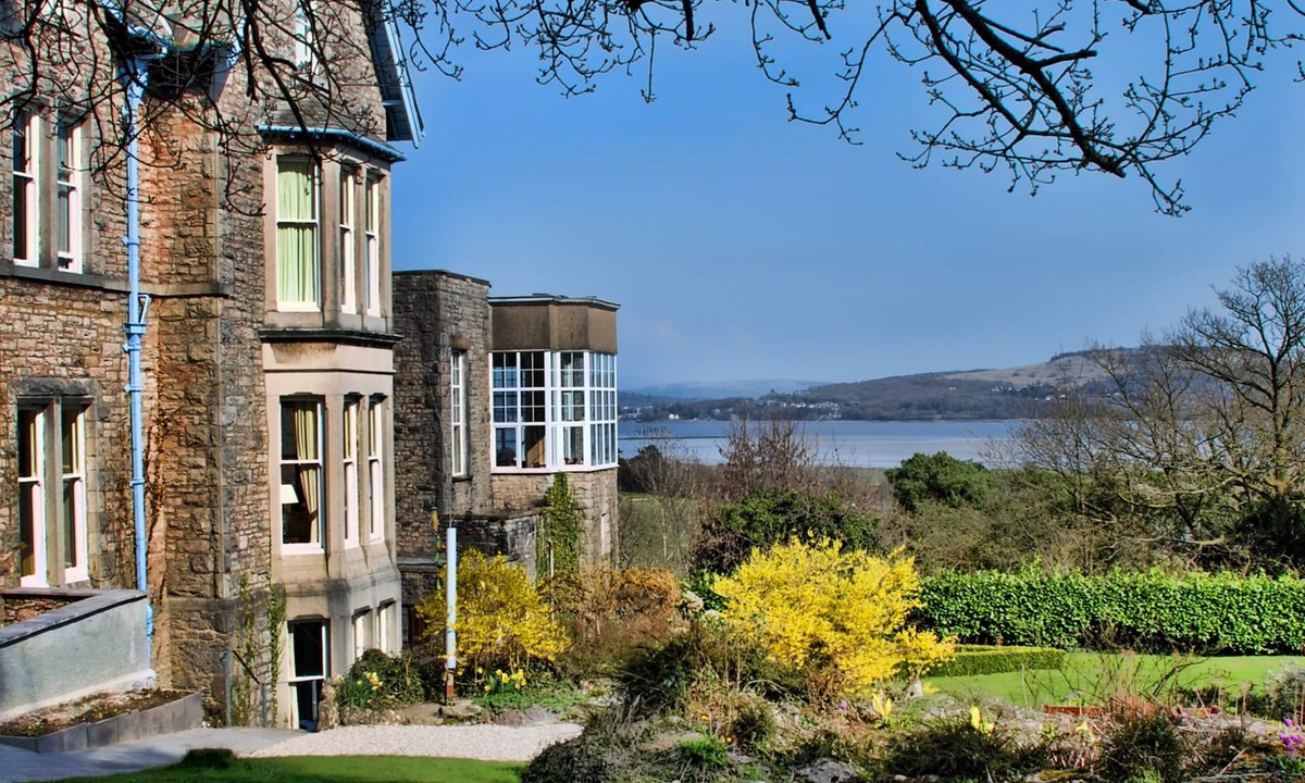Grange-over-Sands Hotel | Cumbria Grand Hotel