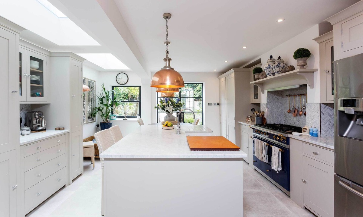 Town House | Curiouser and Curiouser, by Veeve