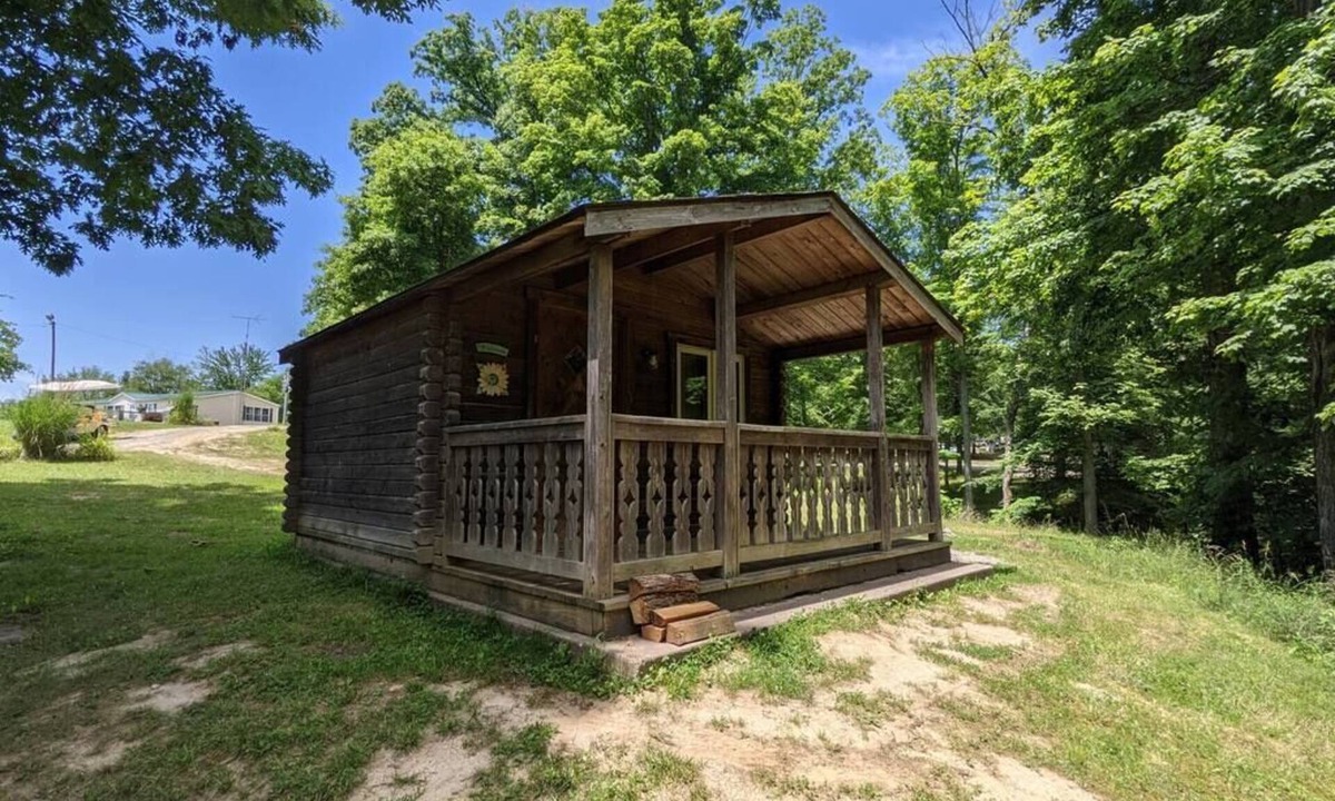 Helmsburg Cabin | "Curly" Camping Cabin #3 | Pet Friendly