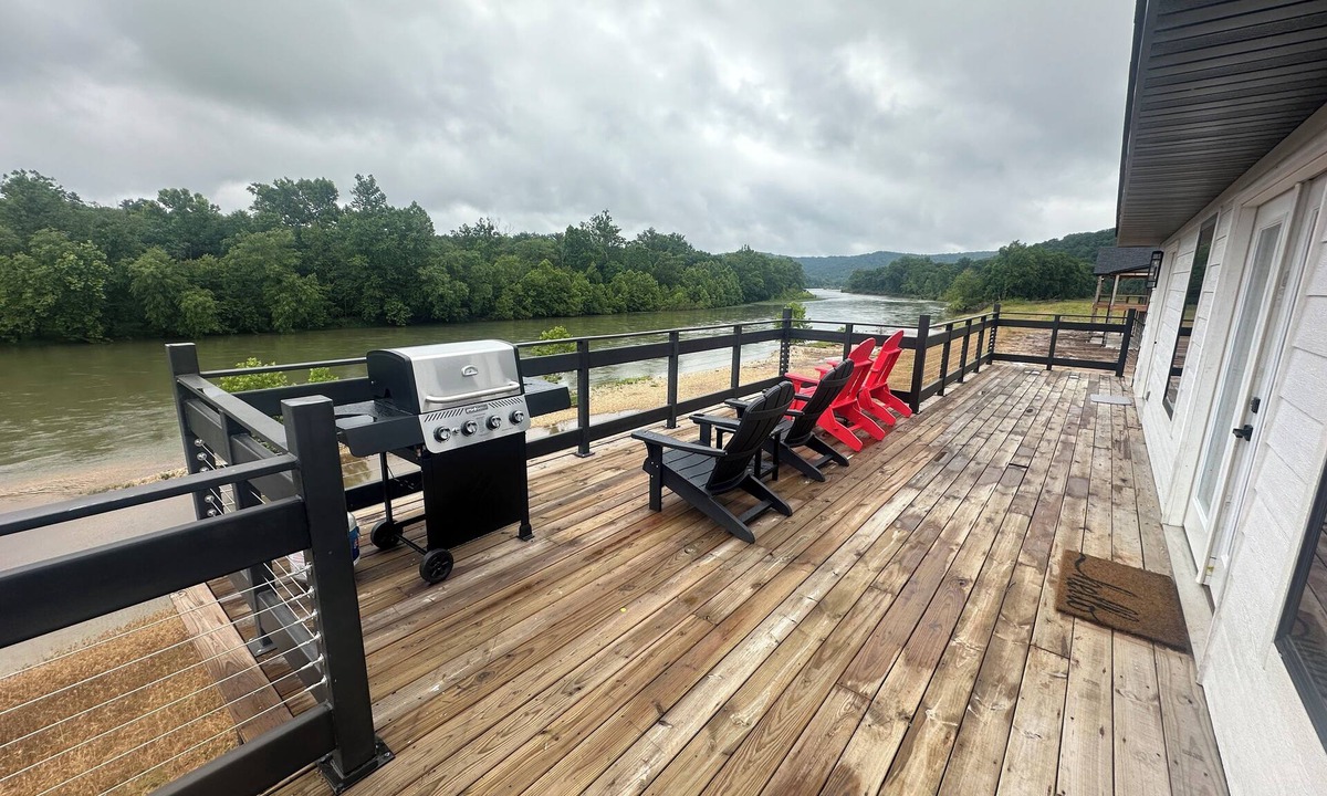 Van Buren House | CURRENT RIVER CABIN 3-bedroom home in Van Buren on Current River. brand new!