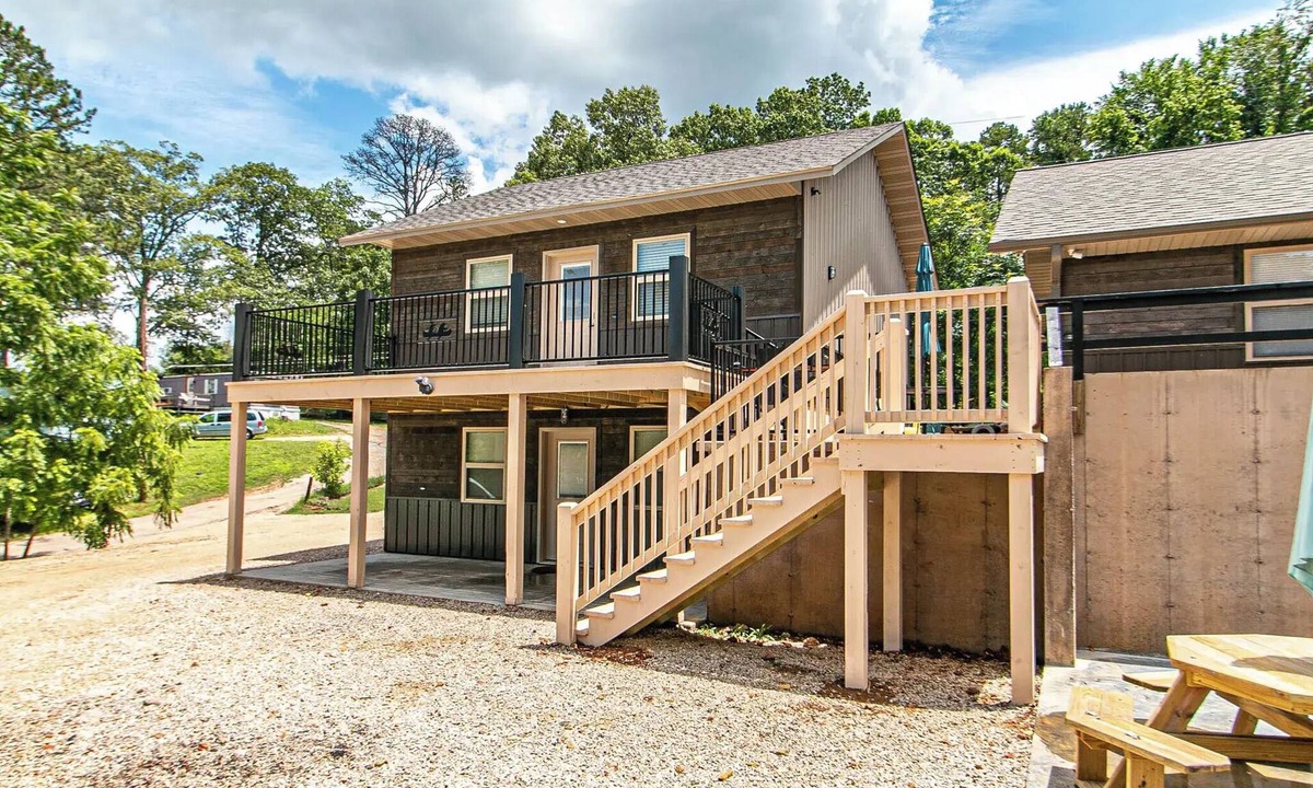 Van Buren Apartment | Current River Retreat 3 - 2 Bedroom Sleeps 6 - Cozy Apartment