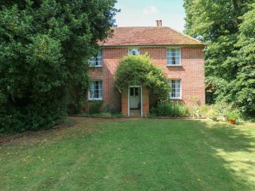 Bradwell-on-Sea House | Curry Farm