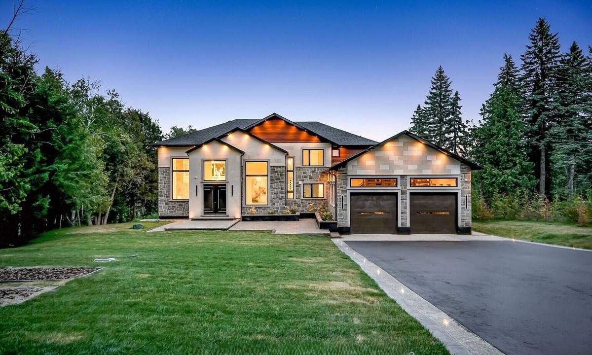 Caledon House | Custom-Built 4-Acre Luxury Estate Retreat