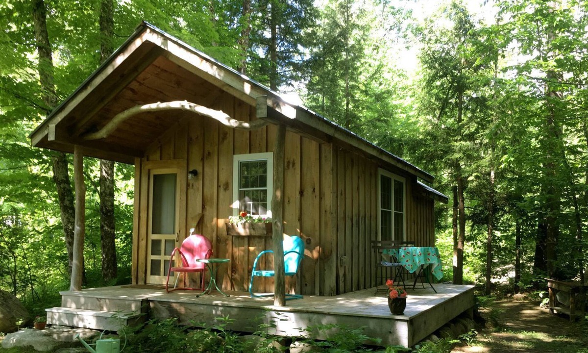 Williamsville Cabin | Custom Cabin Surrounded by River in Newfane, Vermont