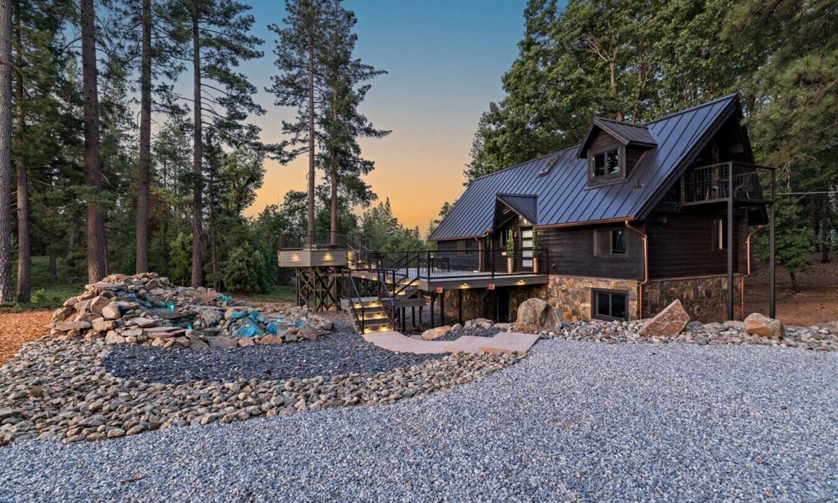 Placerville House | Custom Mountain Home · Hot Tub · Waterfall · 2.5 Acres · EV Charger
