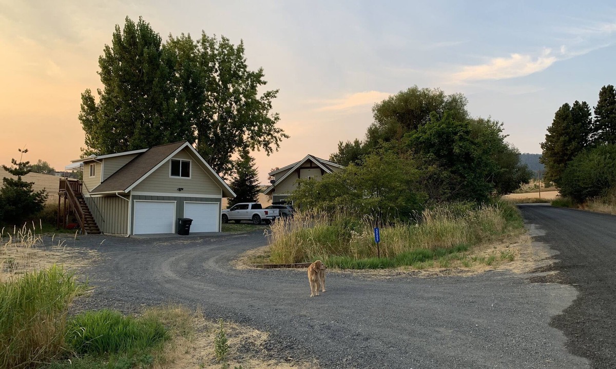 Moscow Apartment | Custom Tiny Home 10 minutes from Downtown Moscow.