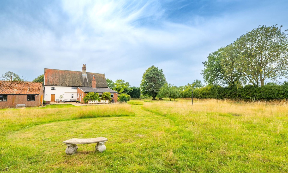 East Dereham Other | Cutbush Farmhouse, Hingham, Norfolk