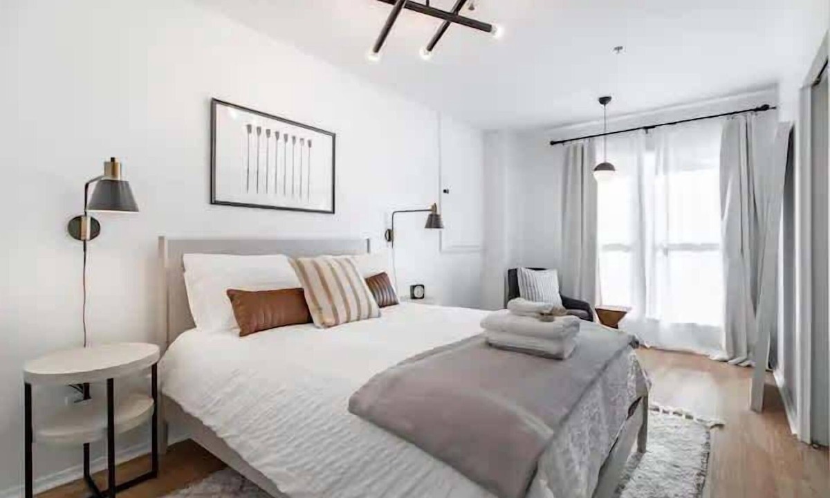 The Flats Apartment | Cute 1Bed Loft at The Foundry - Steps to Riverside