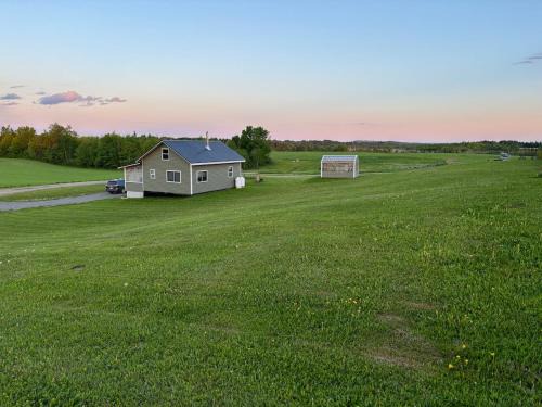 Aroostook House | Cute 3 bedroom cabin on a farm