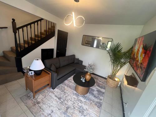Beach Park Apartment | Cute and Cozy 1bd Condo Apartment townhouse