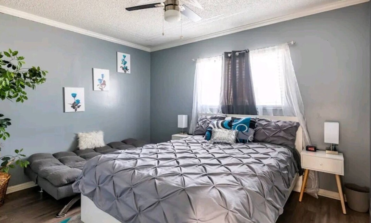 Pittsburg House | Cute and Cozy 3 bedroom