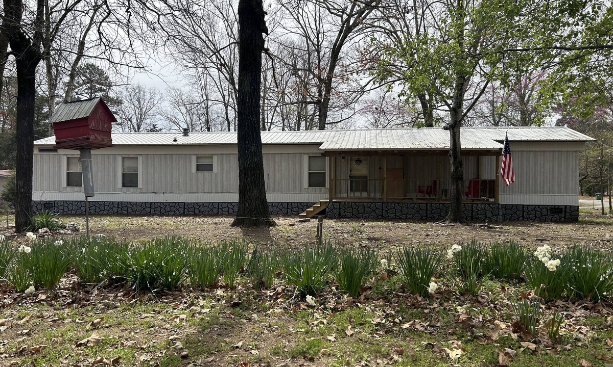 Tumbling Shoals House | Cute and cozy lake house! Sleeps 10! 1 mile from lake access!