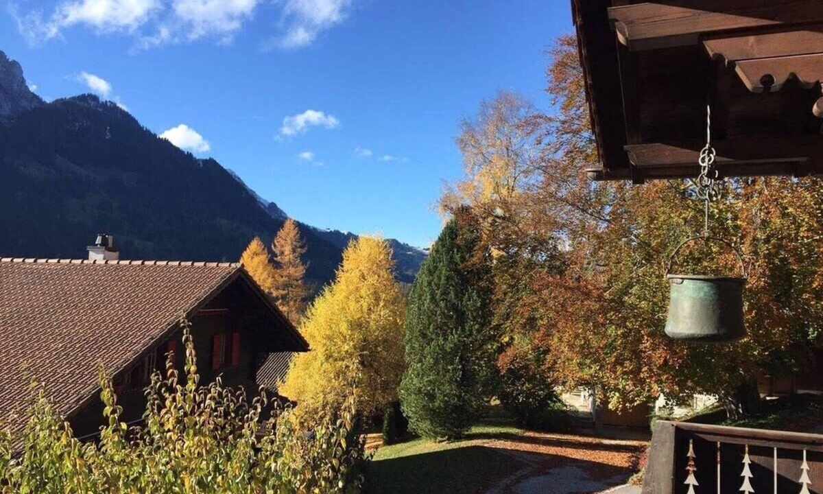 Rougemont Ski Chalet | Cute Chalet with Breathtaking Views