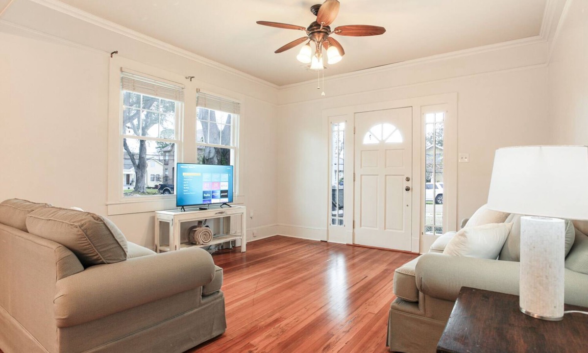 Jefferson House | Cute cottage in safe, quiet area
