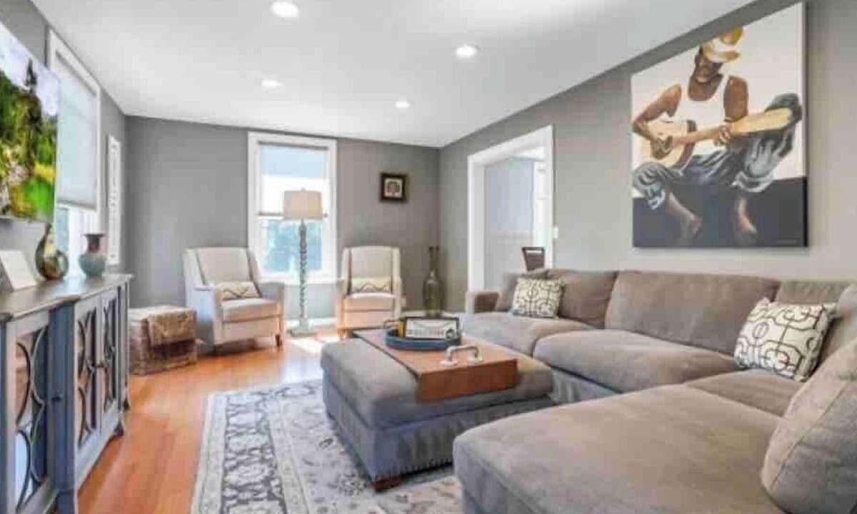 Mid-Beacon Hill House | Cute Cottage with Hot Tub