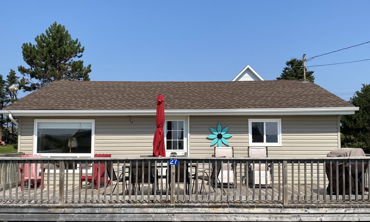 Victoria Cottage | Cute cottage with water view. Steps to a red sand beach on the South Shore.
