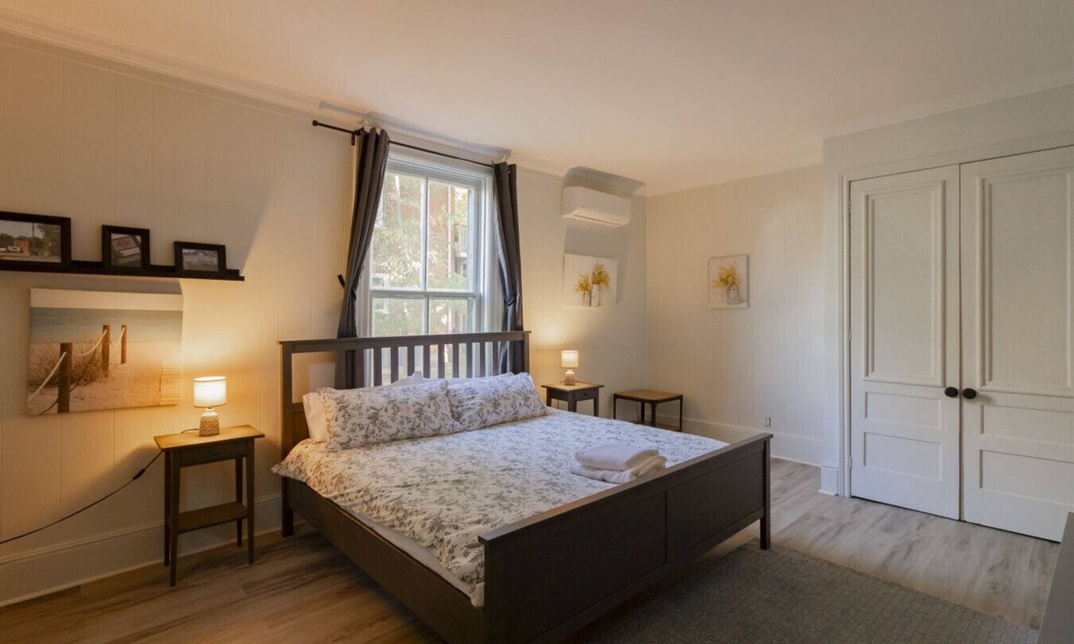 Wellington Apartment | Cute & Cozy, Downtown Wellington