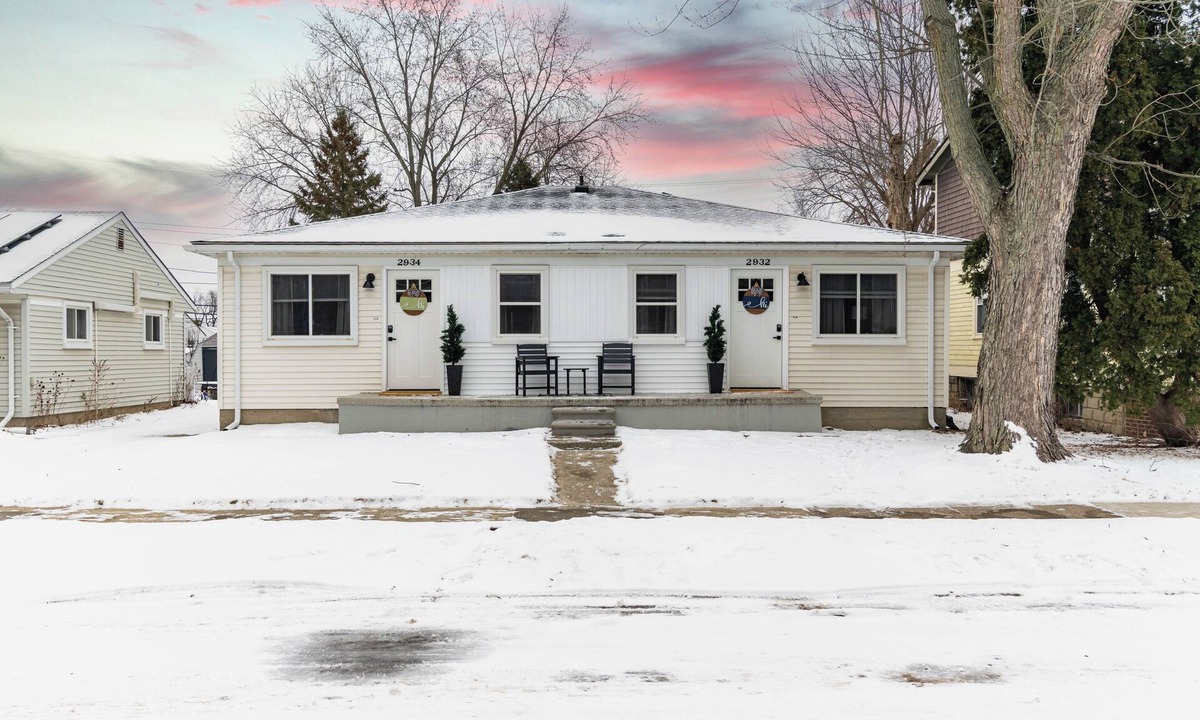 Ferndale Apartment | Cute & Cozy Ferndale Duplex