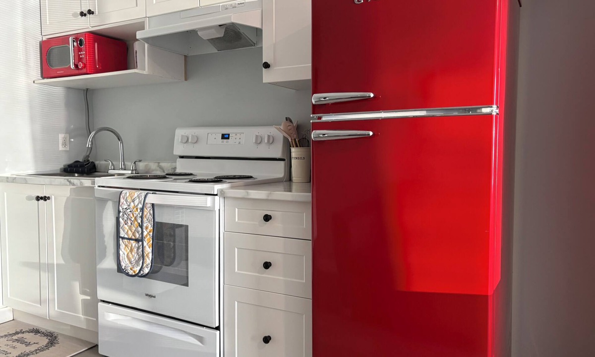 Moncton Villa | Cute & Cozy Villa Condo