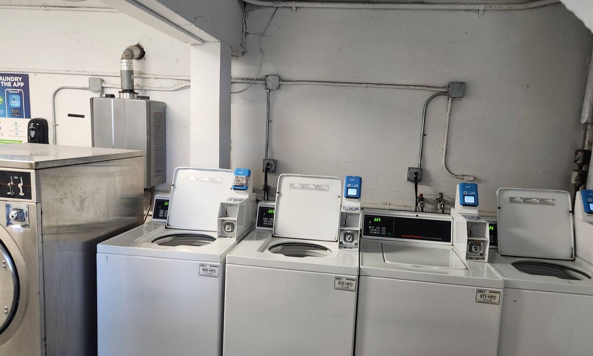 Bostwick Park Condo | Cute studio on beach