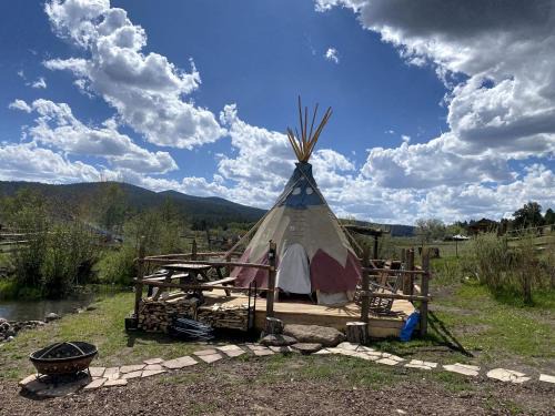 Petaca House | Cute Tipi in Tres Piedras for New Mexico Glamping Escapes