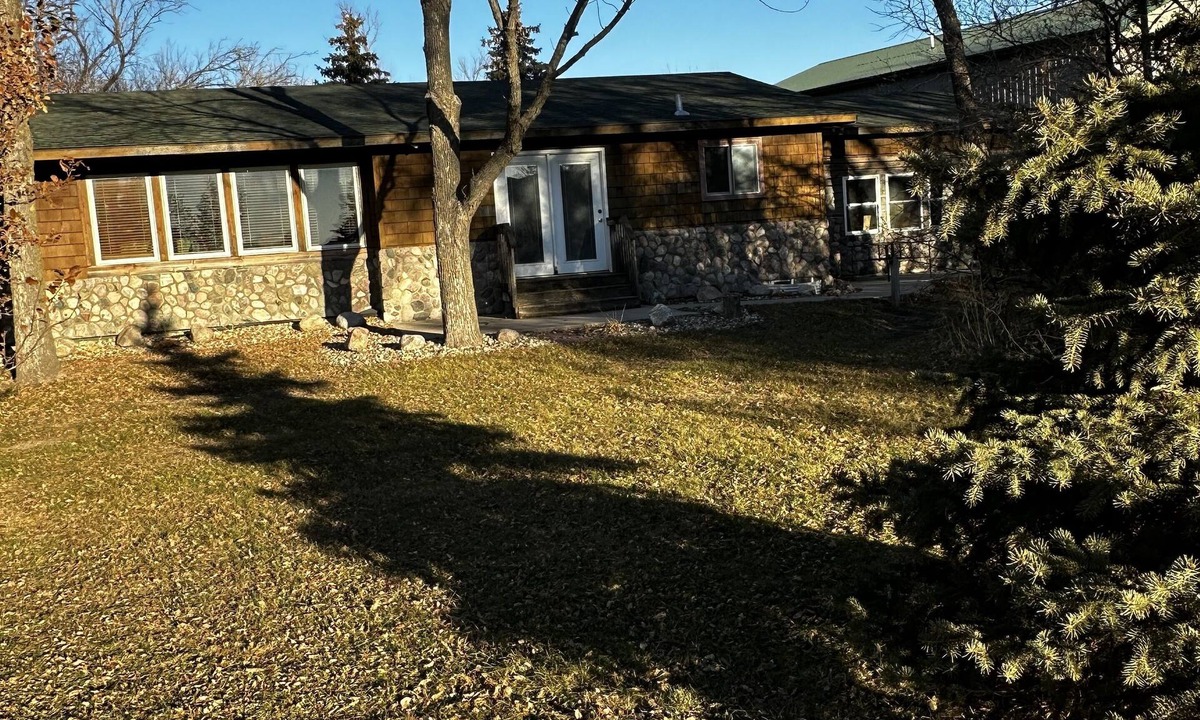 Aberdeen Cottage | Cute Two Bedroom Cottage in Quiet Setting