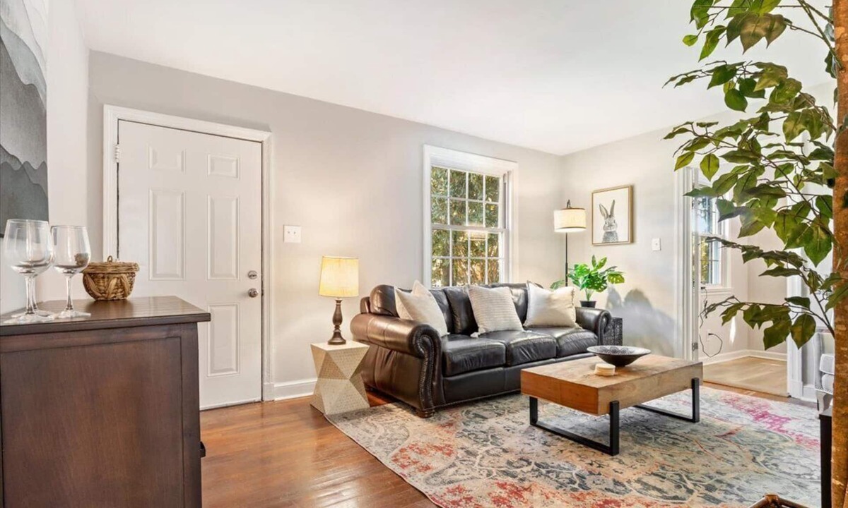Montrose House | Cutie on Kenbridge - Long term stays welcome