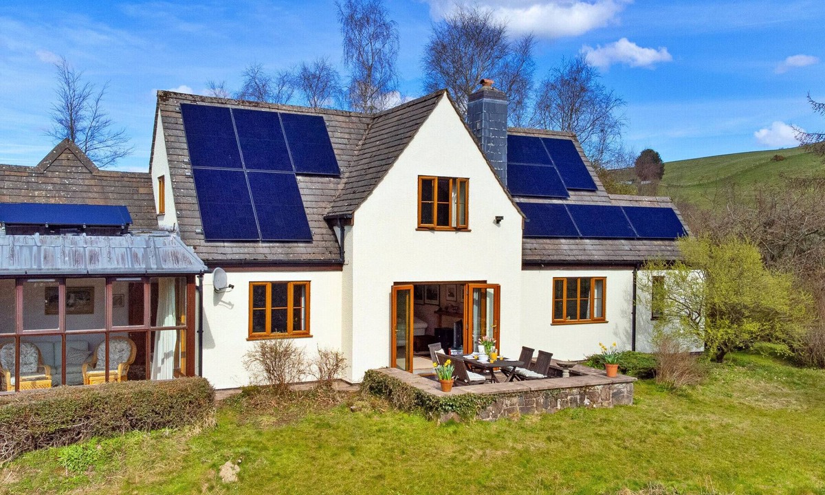 Llanidloes House | Cwmfron House