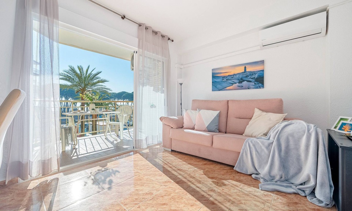 La Pineda Apartment | CYE V LA PINEDA