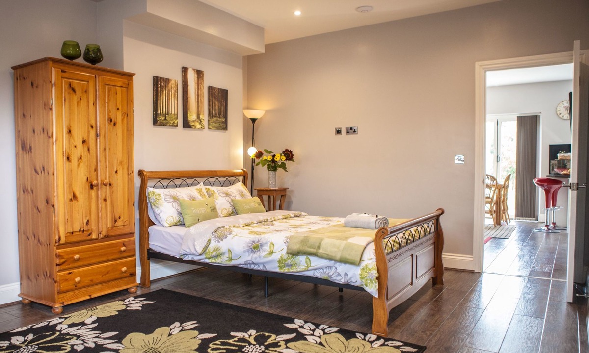 Little Holland Hotel | Cyrus House