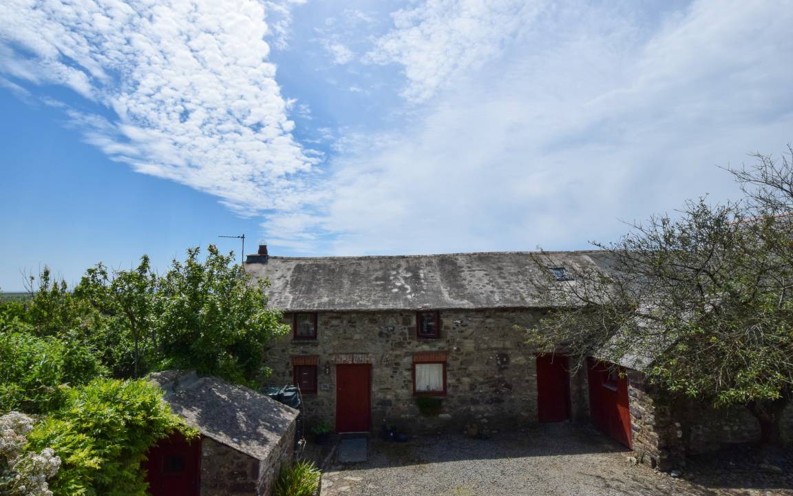 St Brides Cottage | Cysgod y Ffynnon