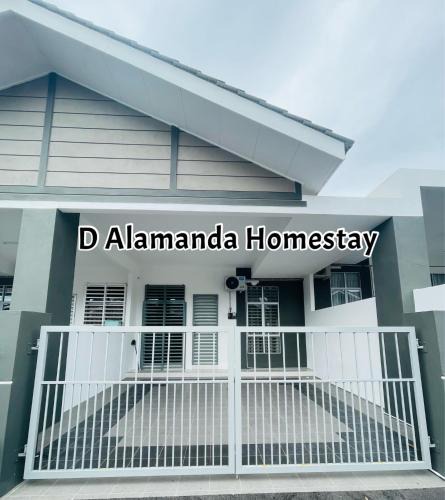 Kota Lama Kiri House | D Alamanda Islam Homestay