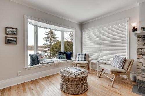 Tonka Bay House | D. Lakefront Cottage