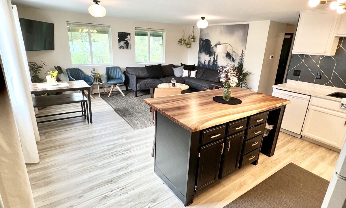 Valdez Apartment | D&R Storage and Rentals
