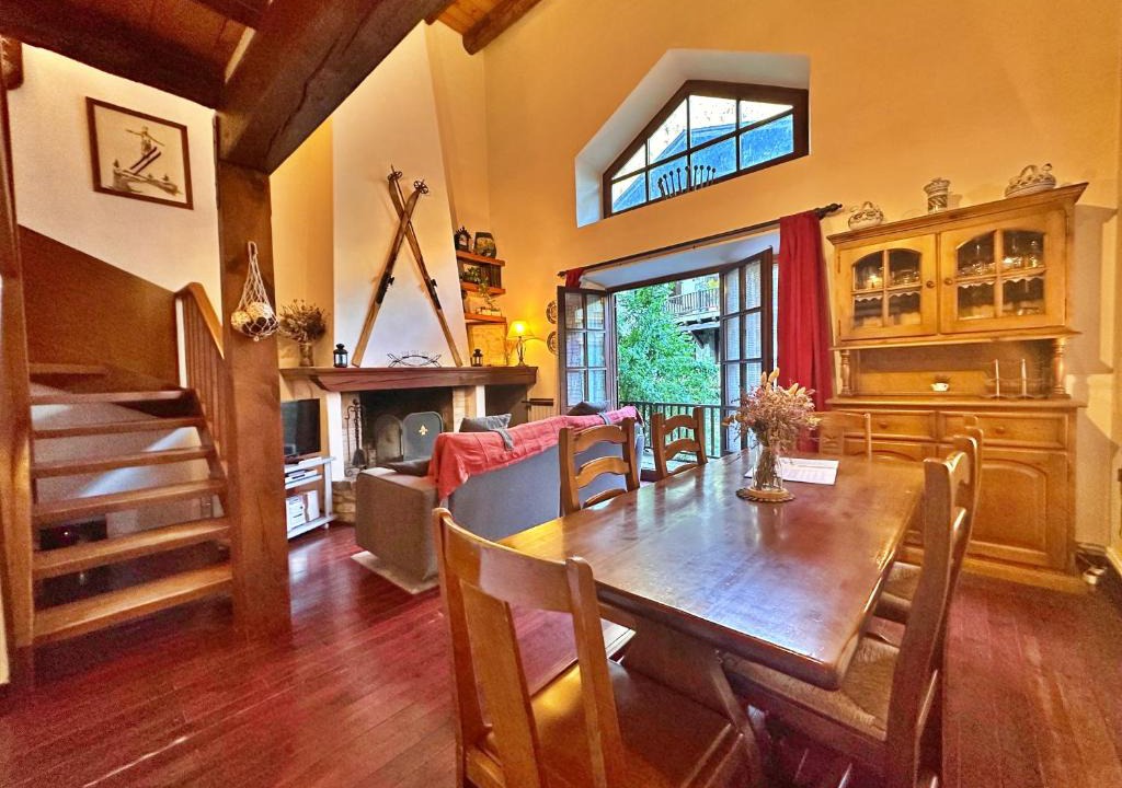 Mas de Ribafeta Apartment | D2, Bordes d'Arinsal, Duplex Rustico con chimenea, Arinsal , zona Vallnord