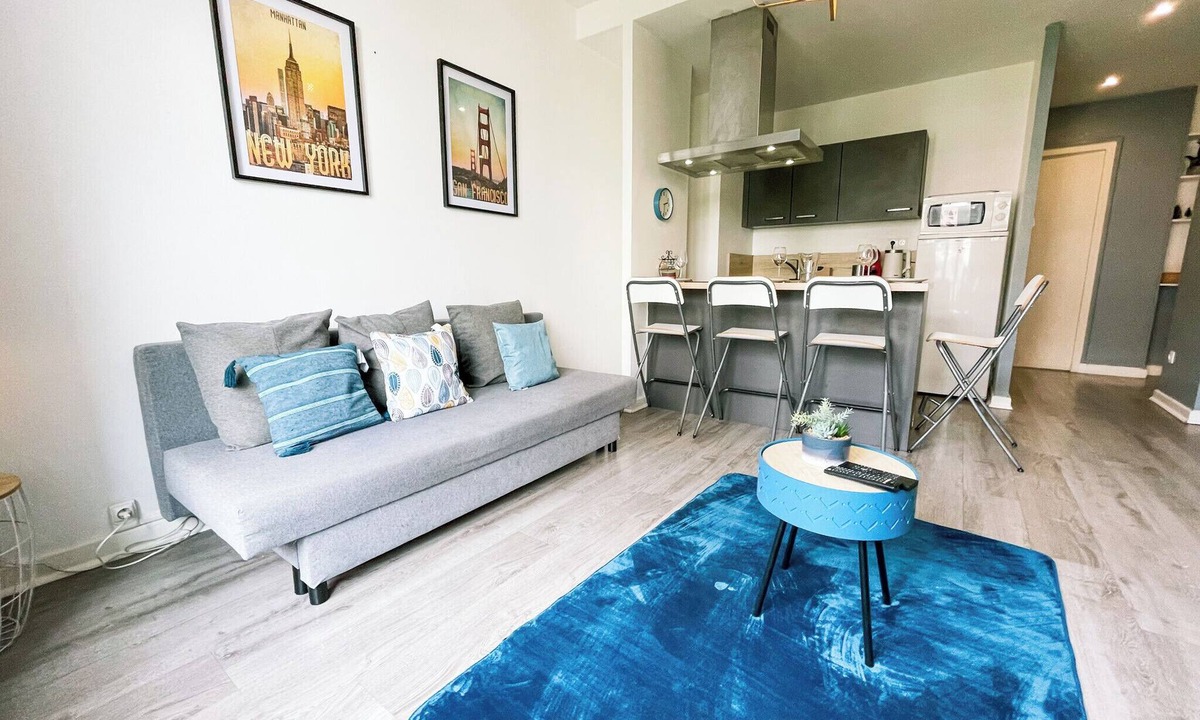 Quartier Hyper-Centre Apartment | #D5 | Blue Lagoon 🩵| T3 Sleeps 6 | Caserne de Bonne