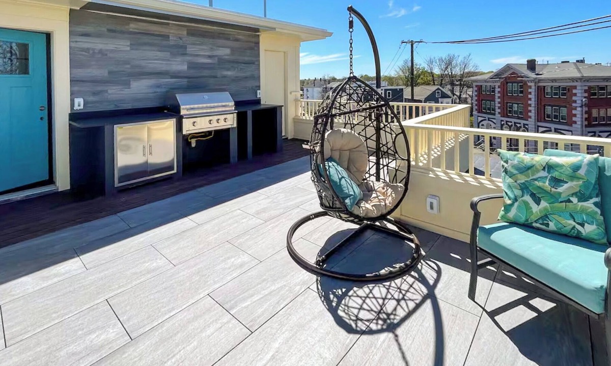 Quincy House | D79 Spacious 5-bedroom house with Roofdeck near Boston!