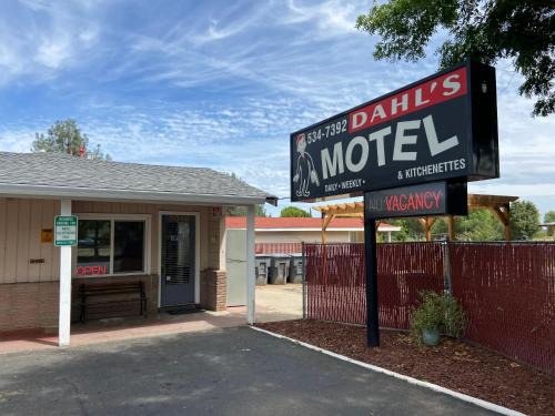 Oroville Hotel | Dahl's Motel