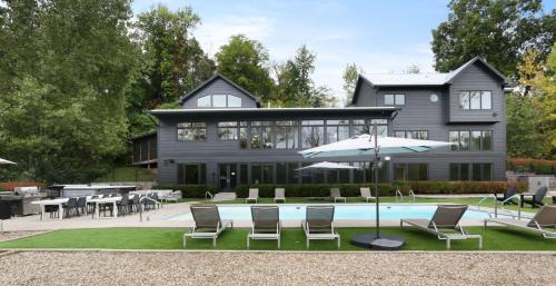 Berrien Springs House | Dahlia by Dwell Vacations