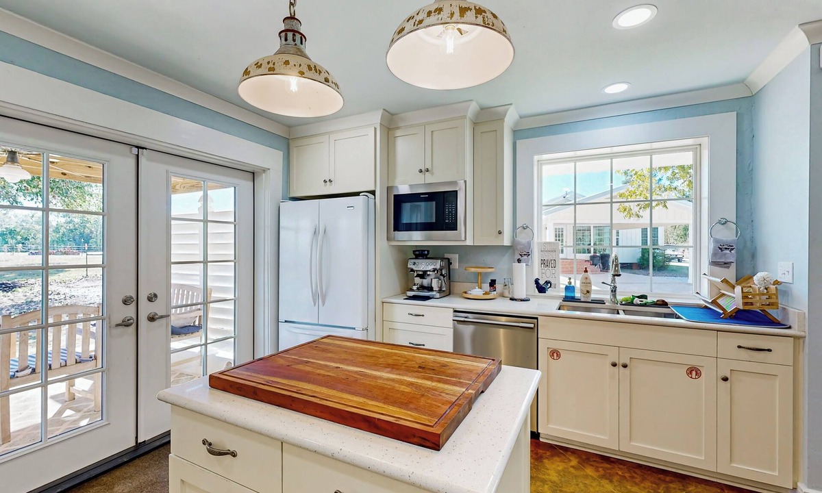 Tylertown House | 'Dairy Cottage' Countryside Escape w/Patio!