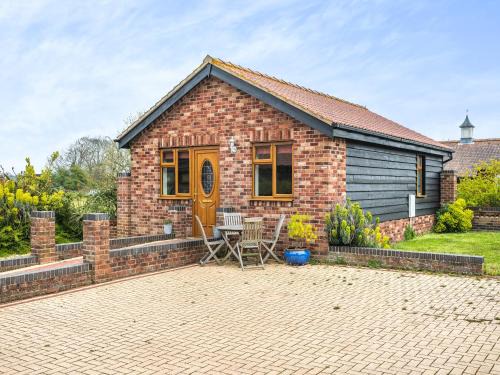 Clacton-on-Sea House | Dairy Cottage