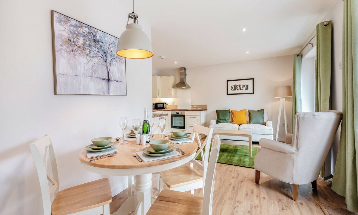 Alderbury Cottage | Dairy Cottage-UKC5158