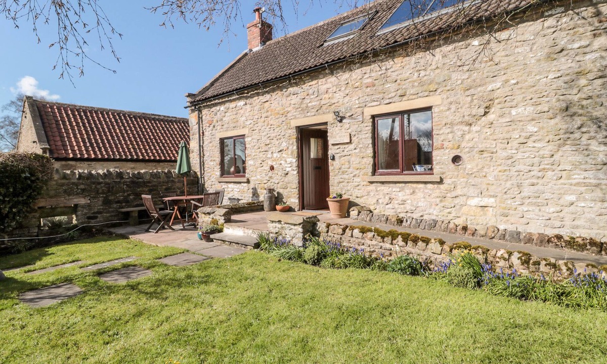 Newton-on-Rawcliffe Cottage | Dairy House