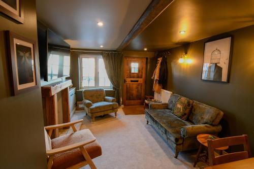 Framlingham House | Daisy Cottage - Framlingham