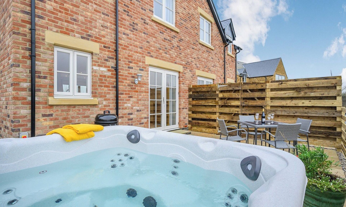 Oxhill Cottage | Daisy Cottage - UK38683