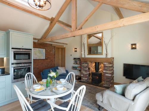 Scruton House | Daisy