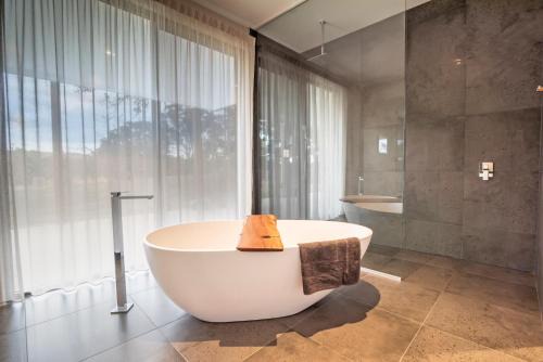 Glenaroua House | Dale View Luxury Accommodation