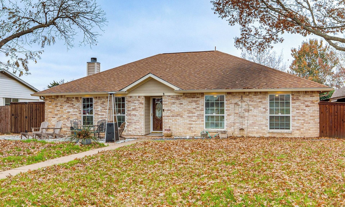 Duncanville House | Dallas Area Home w/Hot Tub, Families Welcome!